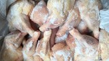 Người Việt ăn hàng ngàn tấn gà thải loại nhập về