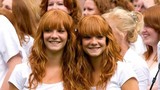 Hình ảnh khó tin trong lễ hội tóc đỏ dị nhất thế giới