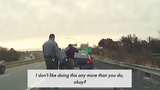 Video: Khoảnh khắc cảnh sát Mỹ đấu súng kịch tính với kẻ đi quá tốc độ