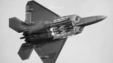 Cận cảnh khoang bom và khả năng mang vác vũ khí của F-22 Raptor