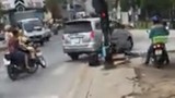 Xác minh đoạn clip ô tô “điên cuồng” chạy trốn CSGT
