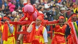 Vì sao nhiều lễ hội Việt thích diễn trò về “chuyện ấy”?
