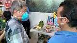 Thứ trưởng Nguyễn Trường Sơn tặng quà Trung thu cho các thiếu nhi mồ côi do dịch COVID-19