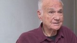 Linh mục gây sốc khi bỗng trở thành ngôi sao khiêu dâm ở tuổi 83