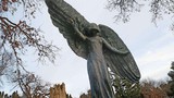 Bí ẩn bức tượng thiên thần khiến ai chạm vào đều mất mạng 