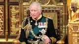Những báu vật nào xuất hiện trong lễ đăng quang Vua Charles III?