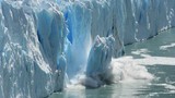 Sông băng ở Greenland tan chảy nhanh gấp 100 lần, chuyên gia lý giải sao? 