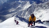 Nếu ở “vùng chết” trên đỉnh Everest, cơ thể con người sẽ thế nào?