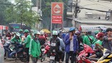 Tạm dừng Grab và GoViet gọi xe 2 bánh tại Hà Nội để tránh dịch Covid-19