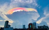 Chòm mây ngũ sắc tuyệt đẹp xuất hiện trên bầu trời Sài Gòn