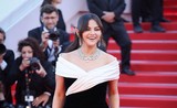 Selena Gomez nổi bật nhất thảm đỏ Cannes 2024 ngày thứ 5