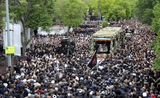 Hình ảnh ngày đầu quốc tang Tổng thống Iran