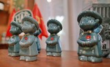 Giới trẻ Hà Nội xếp hàng săn tượng gốm “Cô bé Việt Nam"
