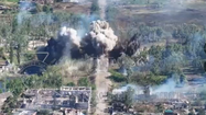 Nga nã bom vào Volchansk, cắt đứt đường rút của quân Ukraine  
