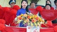 Nhan sắc cô gái phát biểu tại lễ kỷ niệm 70 năm Điện Biên