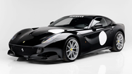 Ferrari F12tdf chạy “chậm nhất thế giới” được các đại gia săn đón