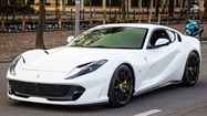 Chạm mặt Ferrari 812 Superfast hơn 25 tỷ “trắng Ngọc Trinh" ở Hà Nội