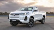 Lộ diện Toyota HiLux chạy điện bản thương mại sẽ bán ra vào 2025