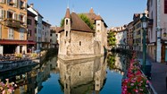 Mê đắm thị trấn cổ lãng mạn nhất nước Pháp