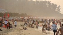 Bãi biển đẹp nhất Hà Tĩnh hút vạn khách du lịch về giải nhiệt