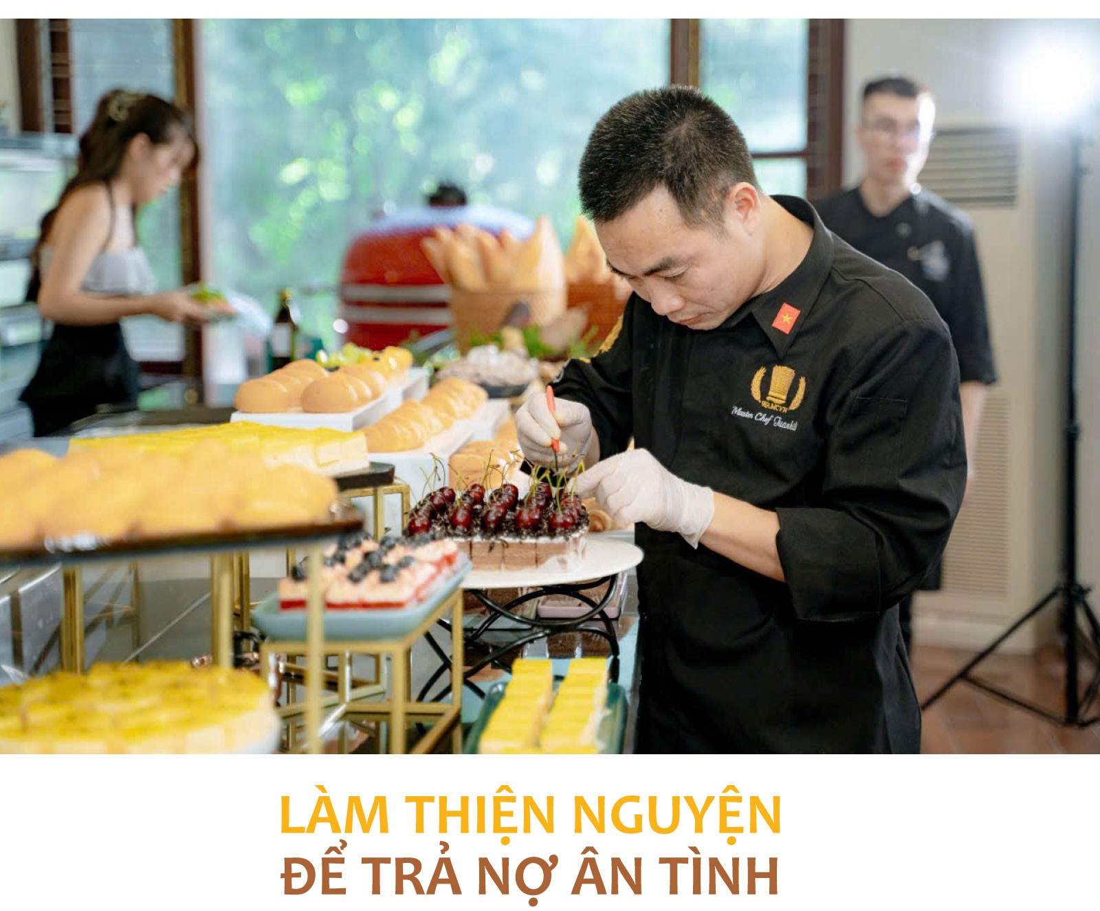 [e-Magazine] Chef Le Van Tuan: Tu cau be danh giay thanh dau bep 24 the gioi-Hinh-6