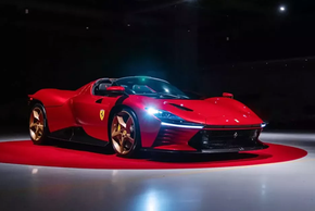 Ferrari Daytona SP3 hơn 55 tỷ đồng đầu tiên tại Đông Nam Á