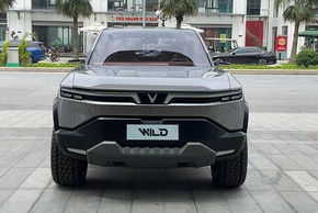 Cận cảnh bán tải VinFast VF Wild "bằng xương bằng thịt" tại Hà Nội