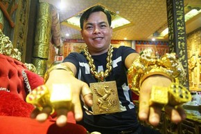 Chân dung đại gia Việt thích khoe “núi vàng” rồi xộ khám