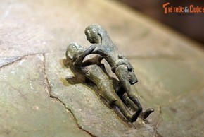 Đời sống người Việt cổ qua những bức tượng hơn 2.000 năm tuổi
