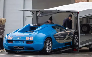 Loạt siêu xe bị cảnh sắt thu giữ, có cả Bugatti triệu đô cực hiếm