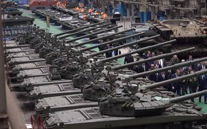Tình hình căng thẳng, Nga đẩy mạnh chế tạo xe tăng T-80BVM 