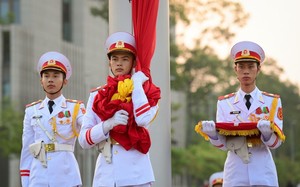 Lễ thượng cờ mừng Quốc khánh ở Lăng Chủ tịch Hồ Chí Minh