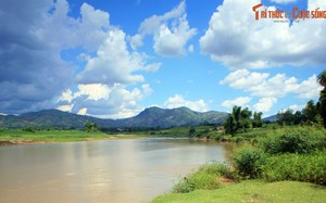 Giai thoại đẫm nước mắt về dòng sông "chảy ngược" kỳ lạ ở Tây Nguyên