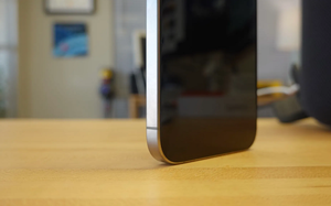 Cận cảnh iPhone 15 Pro Max Xám Titan tự nhiên, mê không lối thoát