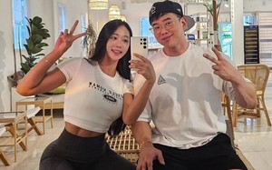 Chàng 6 múi 28 tuổi hạ gục bà chủ phòng gym hơn 3 tuổi