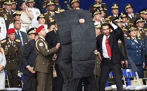 Lộ diện nghi phạm ám sát hụt Tổng thống Venezuela?