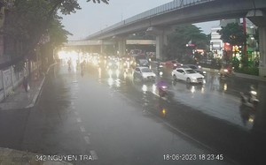 Cảnh báo mưa lớn cục bộ tại khu vực nội thành Hà Nội