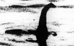 Chấn động chùm ảnh săn lùng quái vật hồ Loch Ness lớn nhất 