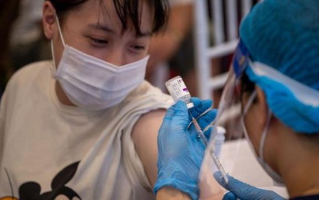 Bộ Y tế khẳng định không còn rủi ro sau tiêm vắc xin AstraZeneca