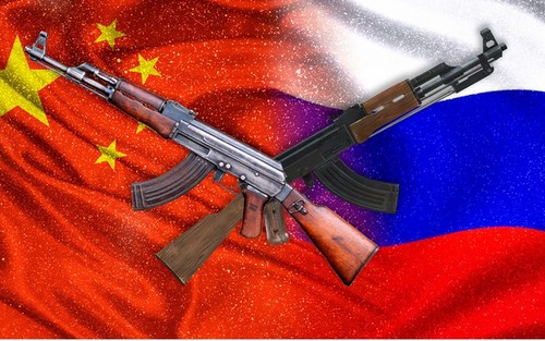 "Đại chiến" súng AK: Hàng của Nga hay Trung Quốc tốt hơn?