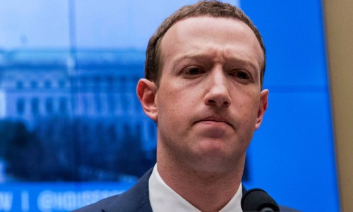 Facebook lại sập và lời xin lỗi nhàm chán của Mark Zurkerberg