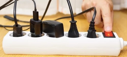 7 thứ cần biết về ổ cắm điện chống sét - Hình 4 7 thu can biet ve o cam dien chong set-Hinh-4