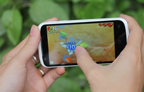 Mobiistar Touch Kem 432. Ảnh: VnReview.