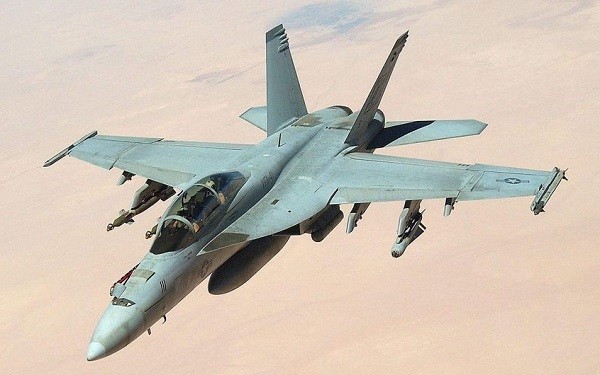 Nóng: Iran khóa mục tiêu, suýt bắn hạ tiêm kích F-18 Super Hornet của Mỹ
