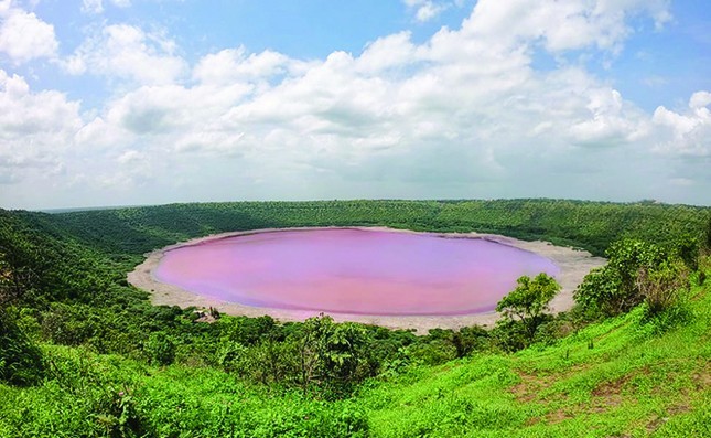 View - 	Ngỡ ngàng 10 vùng đất kì lạ nhất thế giới