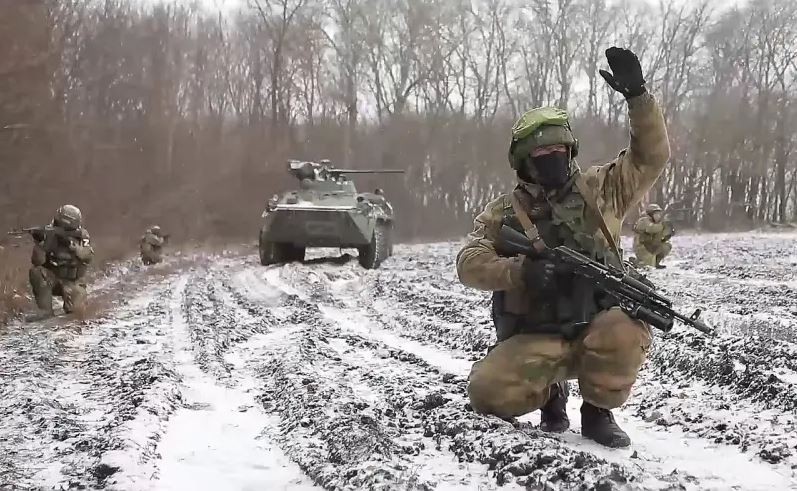 Tran dia phong ngu cua Ukraine o nam Avdiivka da bi choc thung-Hinh-2