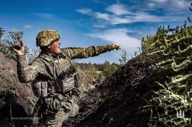 View - 	Quân Ukraine phòng thủ Ugledar Đầu hàng hay là bị tiêu diệt