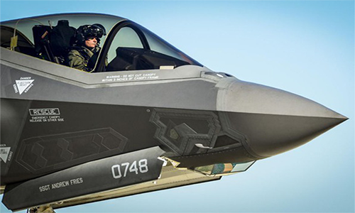 Ngắm chiếc mũ bay gần 10 tỷ đồng của phi công F-35 Mỹ