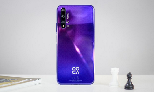 Huawei Nova 5T cấu hình mạnh, 4 camera giá 7,89 triệu đồng