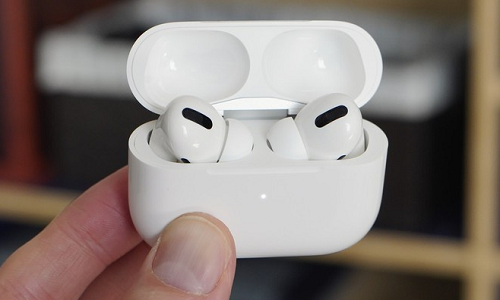 Thế hệ 10X mơ ước có iPhone, AirPods nhất